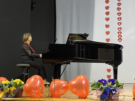 Nina Molina v elementu